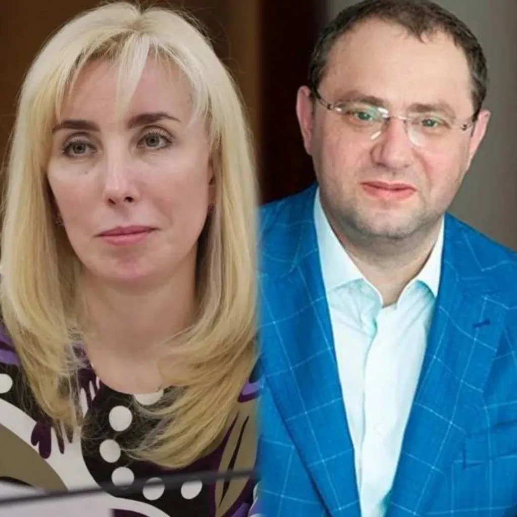 Экс вице губернатор Кубани Анна Минькова признала вину по уголовному делу о мошенничестве и легализации имущества полученного преступным путем Об этом Минькова заявила в зале суда передает корреспондент ТАСС Министр здравоохранения Краснодарского края Евгений Филиппов дал показания о преступной схеме завладения квартирой бывшим вице губернатором региона Анной Миньковой в форме благодарности от застройщика за содействие в трудоустройстве родственницы на руководящую должность в медицинской сфере края Показания оглашены стороной гособвинения в суде Я участвовал в очной ставке с обвиняемой Миньковой после которой я понял что это была ее мошенническая схема а не взятка Минькова никаких документов по назначению Нехай не подписывала Указанная функция входит в мои полномочия Минькову я ставил в известность как курирующего вице губернатора После моего доклада который включал положительную характеристику Нехай Минькова поддержала ее кандидатуру Спустя 2 года Минькова обратилась ко мне с просьбой проконтактировать с Нехай Байзетом Аслановичем и попросить у него скидку так как у нее был ограниченный бюджет По какой причине Минькова приняла решение обмануть Нехай и не платить деньги за квартиру мне неизвестно полагаю что она надеялась что семья Нехай побоится вести с ней претензионную работу огласил показания Филиппова гособвинитель Подписаться на каналы Новости Скидки Техника и мебель даром пристраиваем ненужные вещи