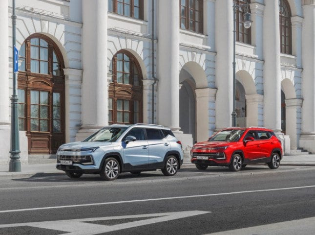 В ноябре было продано более 3 тысяч автомобилей «Москвич»  Завод «Москвич» в ноябре реализовал более 3 тысяч автомобилей. За 11 месяцев нынешнего года в России продано свыше 21 тысячи машин отечественного бренда. Об этом агентству «АВТОСТАТ» сообщили в пресс-службе предприятия.  Подробнее на сайте autostat.ru