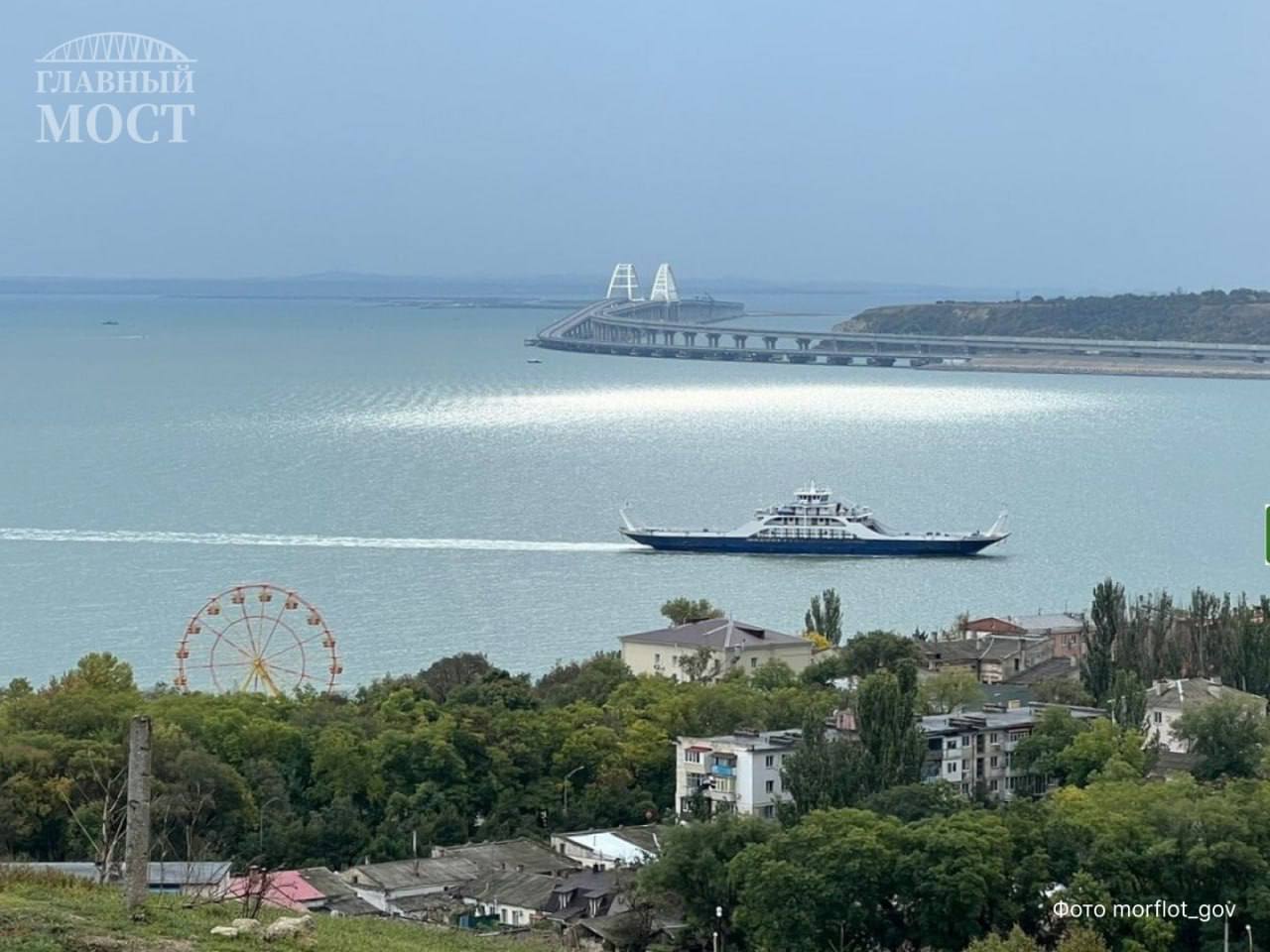 Рост бронирований в Крыму 60% Лето 2025 года обещает стать для Крыма туристическим прорывом: полуостров стремительно возвращается к допандемийным показателям. Специалисты утверждают, что этим летом Крым может принять более 10 млн туристов. По информации туристических сервисов, объем летних броней в отелях Крыма вырос на 60% по сравнению с аналогичным периодом 2024 года. Особенно востребован малый сегмент — гостевые дома, мини-отели и семейные отели, глэмпинги. Вы тоже выбрали в Крым? Главный мост Подписаться