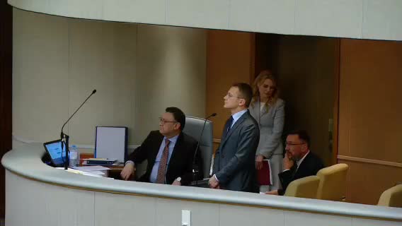 Госдума рассматривает законопроект о жестком контроле рекламы букмекеров