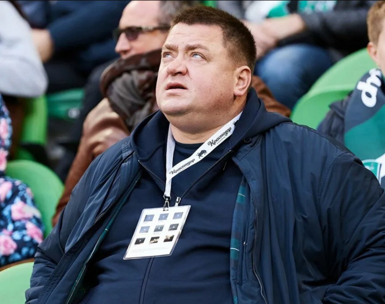Алексей Рыскин подтвердил, что покидает пост спортивного директора «Ростова» Спортивный директор «Ростова» Алексей Рыскин подтвердил информацию о своём уходе из клуба по окончании нынешнего сезона, а также объяснил, с чем связано его решение. Также специалист подвёл итоги своей работы в команде. — Насколько верна информация о масштабных переменах в клубе? — Могу говорить только за себя. Я точно ухожу по окончании текущего сезона, то есть после финала Кубка. Что будет с другими переменами, комментировать не готов. — С чем связано ваше решение? — С усталостью. Во-первых, с логистикой, всё-таки это непросто. Во-вторых, в последнее время много негативной информации вокруг клуба. Много набросов. Бороться с этим не очень хочется. Ранее стало известно, что в «Ростове» произойдёт глобальная перестройка по окончании текущего сезона. По информации СМИ, после заключительного матча сезона из «Ростова» уйдут: президент Арташес Арутюнянц, тренерский штаб команды, более 50 человек из офиса и большое количество игроков. «Ростов» занимает восьмое место в турнирной таблице Российской Премьер-Лиги. Команда Джонатана Альбы набрала 38 очков за 29 матчей. Первое место занимает «Краснодар», набравший 64 очка в 29 матчах. На второй строчке располагается санкт-петербургский «Зенит», заработавший 63 очка. Замыкает тройку лидеров московское «Динамо» с 56 очками. Подписаться на "Новости Ростова" Прислать новость