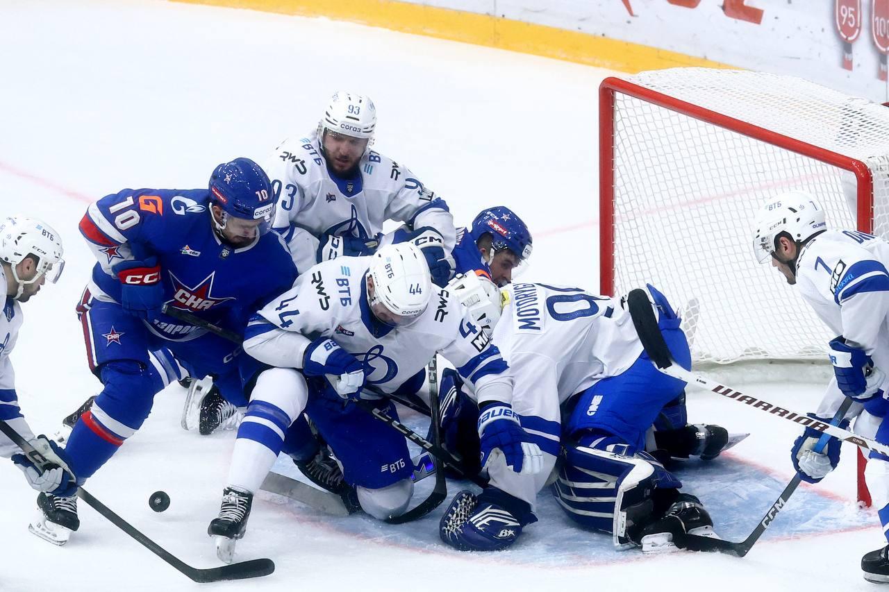 СКА теряет ход поражение от Динамо стало вторым подряд Хоккейный клуб СКА потерпел второе поражение подряд уступив московскому Динамо в домашнем матче регулярного чемпионата КХЛ