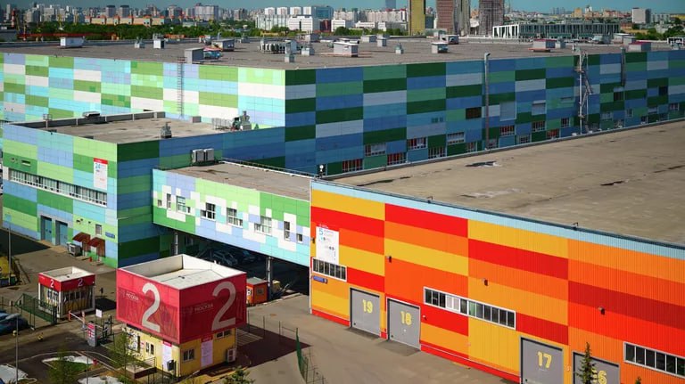 Свыше 1,2 триллиона рублей инвестировали в столичный основной капитал в первом квартале этого года, это на 8,2% больше аналогичного показателя 2024 года, сообщил заместитель мэра Москвы по вопросам транспорта и промышленности Максим Ликсутов. Он добавил, что данная сумма составляет порядка 18% от общероссийского объема вложений в основной капитал.