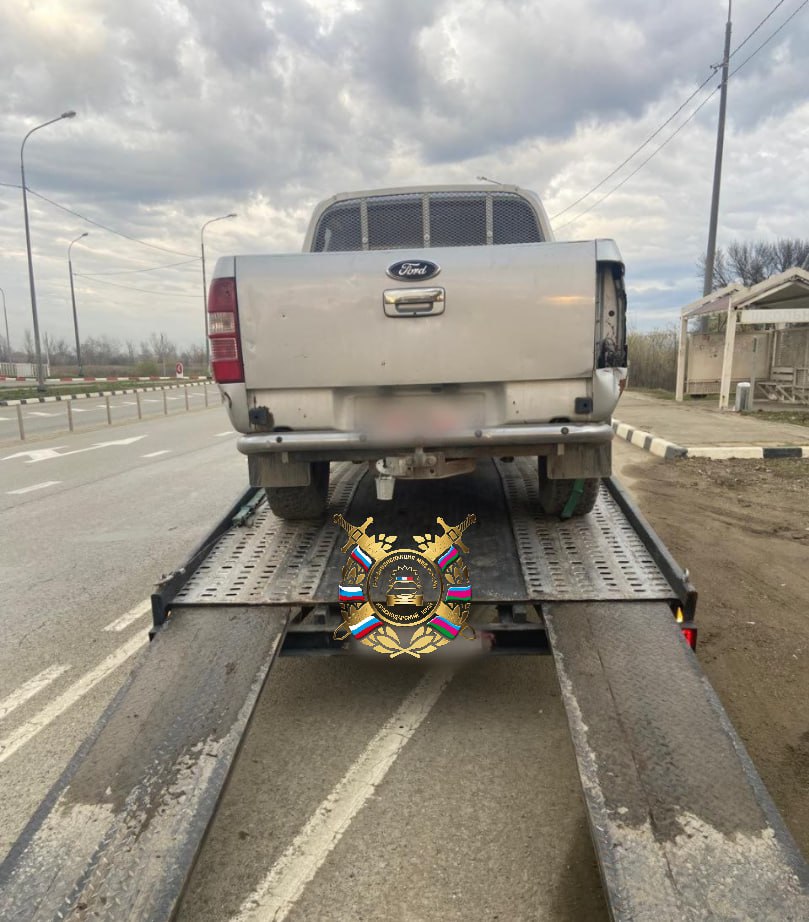 В Белореченском районе с использованием системы розыска автомобилей СПО "Паутина" сотрудниками ДПС задержаны 2 автомобиля, которыми управляли водители, лишённые права управления ТС и 2 автомобиля, государственные регистрационные знаки которых находились в розыске.    Водители, лишённые права управления доставлены в ОМВД России по Белореченскому району для дальнейшего разбирательства, санкции за данное нарушение предусматривают штраф либо арест до 15 суток. ТС помещены на специализированную стоянку.   Напомним, система "Паутина" работает во всех субъектах Российской Федерации и проявила себя как очень эффективное средство по борьбе с лицами, которые совершили преступления, и, конечно, по профилактике нарушений ПДД.    Госавтоинспекция Кубани. Подписаться