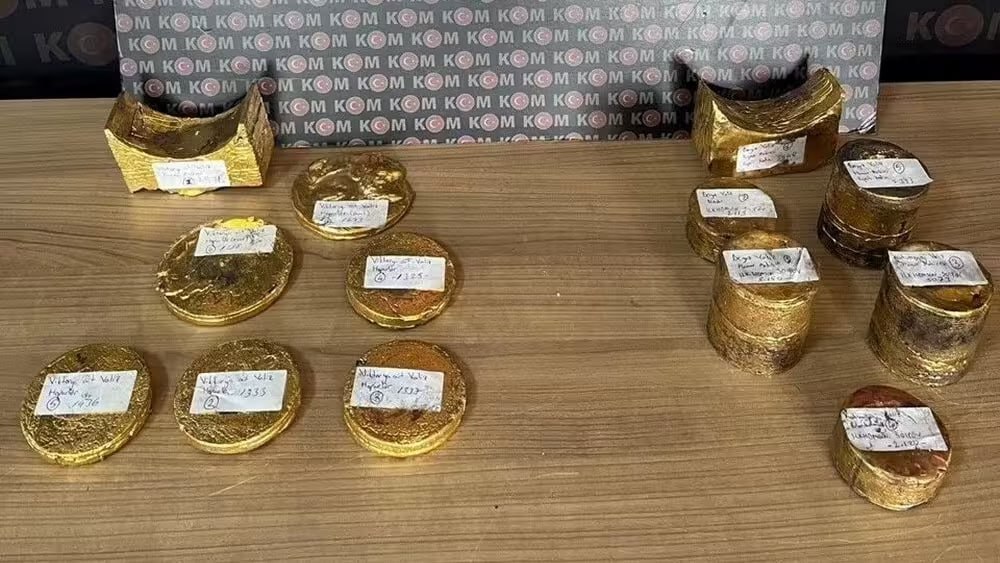 В Турции задержаны узбекистанцы спрятавшие золото на 8 млн в бытовой технике видео Задержанные пытались незаконно ввезти в страну более 61 кг золота спрятав их в мелкой бытовой технике   uznews uz ru news 104448 uznews