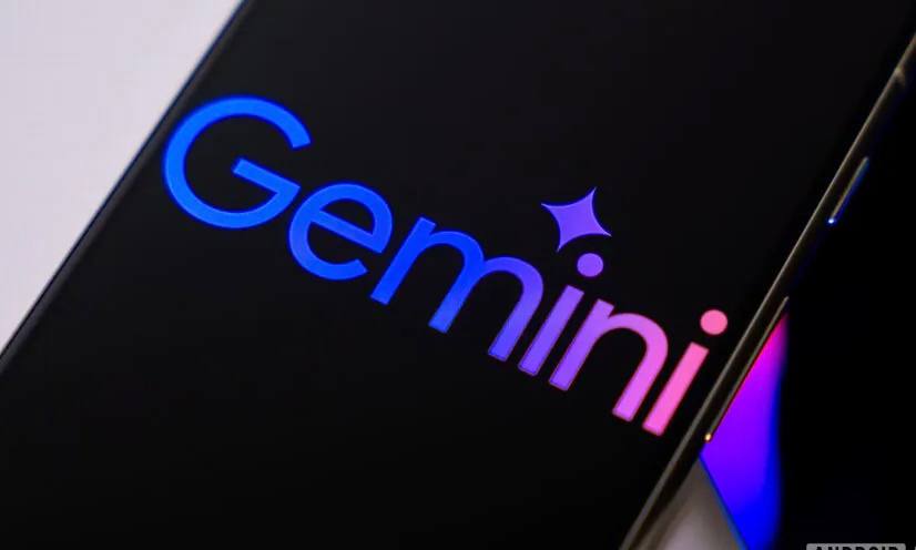 Google открывает доступ к локальному ИИ Gemini Nano для Android-разработчиков прямо на устройстве Компания представила локальную ИИ-модель Gemini Nano для Android, которая работает прямо на смартфоне через обновлённый ML Kit SDK. Это позволит приложениям выполнять генеративные задачи — сводки текста, редактирование, описание изображений — без отправки данных в облако. Модель уже доступна на устройствах Pixel, OnePlus 13, Samsung Galaxy S25 и Xiaomi 15. Gemini Nano уступает облачным аналогам по возможностям и объёму, но упрощает внедрение ИИ с учётом приватности пользователей. Мы из будущего