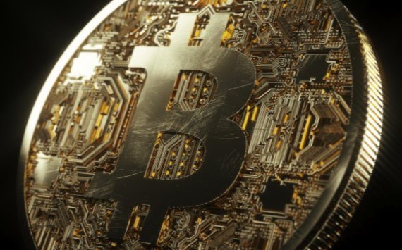 Юрист Груздев рассказал об особенностях наложения ареста на цифровые рубли   globalmsk ru news id 78354 Министерством юстиции разработан законопроект который корректирует процедуру взыскания долгов Теперь судебные приставы смогут накладывать арест на цифровые рубли Об особенностях нормативного правового акта рассказал Владимир Груздев возглавляющий Правление Ассоциации юристов России Судебные приставы будут получать информацию от ФНС Сотрудникам станет известно не только о накоплениях на счетах должника но также о драгоценных металлах и инвестициях хранящихся в банке Законопроект Минюста направлен на защиту прав граждан Процедура принудительного исполнения дополнилась рядом нюансов Ранее Конституционным судом были даны замечания касающиеся взысканий по исполнительным документам Судебный орган отмечал что закон должен четко регулировать данную процедуру Важно наличие стабильной правовой основы Необходимо учитывать права и интересы всех участников Груздев отмечает что процедура д