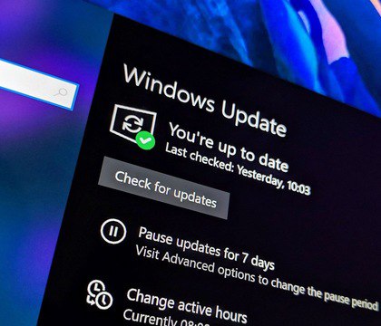 Microsoft выпустила срочное обновление для устранения бесконечного цикла установки в Windows 11 Корпорация выпустила внеочередной накопительный патч KB5072753 для Windows 11 версии 25H2 Microsoft выпустила срочное обновление под номером KB5072753 Оно призвано исправить критическую ошибку из за которой система могла попасть в бесконечный цикл установки