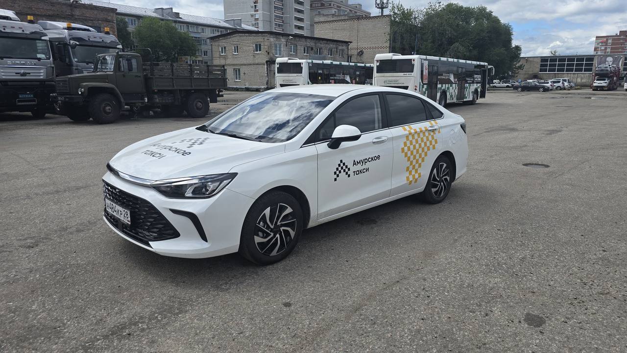 Муниципальное такси в Благовещенске начали переводить на газомоторное топливо. О нововведениях в транспортной сфере рассказал мэр Олег Имамеев в своём телеграм.