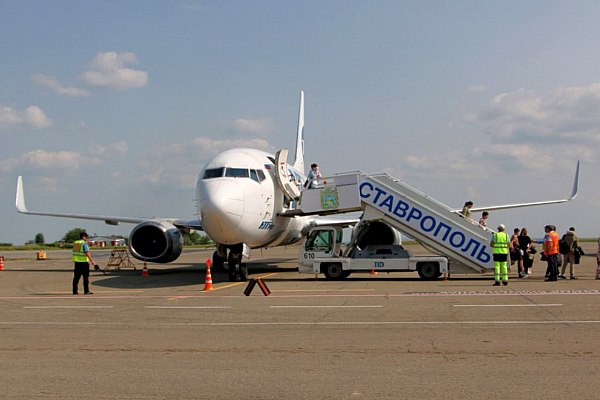 Авиакомпания Utair связала прямыми рейсами Сургут и Ставрополь 4 июня авиакомпания Utair выполнила первый рейс в Ставрополь из Сургута. Полеты по новому маршруту запланированы до конца сентября 1 раз в неделю по средам. Об этом сообщает AVIA.RU. Вылет из Сургута — в 12:55, из Ставрополя — в 16:45. Время в пути — 4 часа 50 минут. Билеты в продаже на сайте и в мобильном приложении «Уютное небо». aviaru.net/n284248