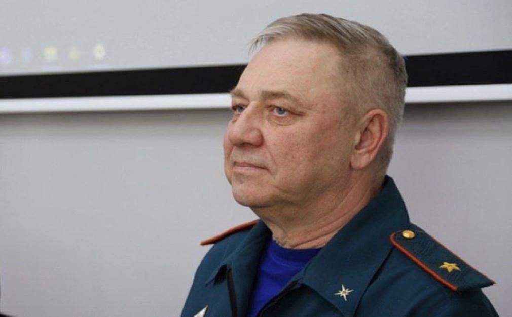 Глава МЧС Башкирии Марат Латыпов покинул пост 58-летний начальник главного управления МЧС по Башкирии генерал-майор внутренней службы Марат Латыпов покинул свой пост, сообщили источники РБК Уфа. По словам собеседников, Латыпов ушел с должности по собственному желанию, он написал рапорт об отставке в связи с выходом на пенсию. Исполнять обязанности главы регионального МЧС будет первый заместитель начальника управления полковник внутренней службы Эдуард Идрисов. РБК-УФА