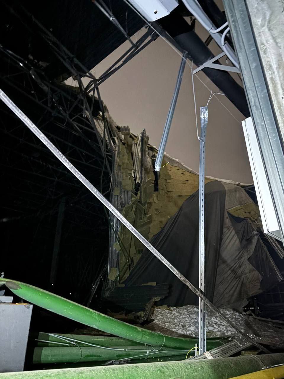 Прокуратура Кузбасса начала проверку исполнения требований об охране труда и градостроительных норм при возведении склада Wildberries Как уточнили в ведомстве частичное обрушение произошло в зоне разгрузки Написать  Telegram MAX