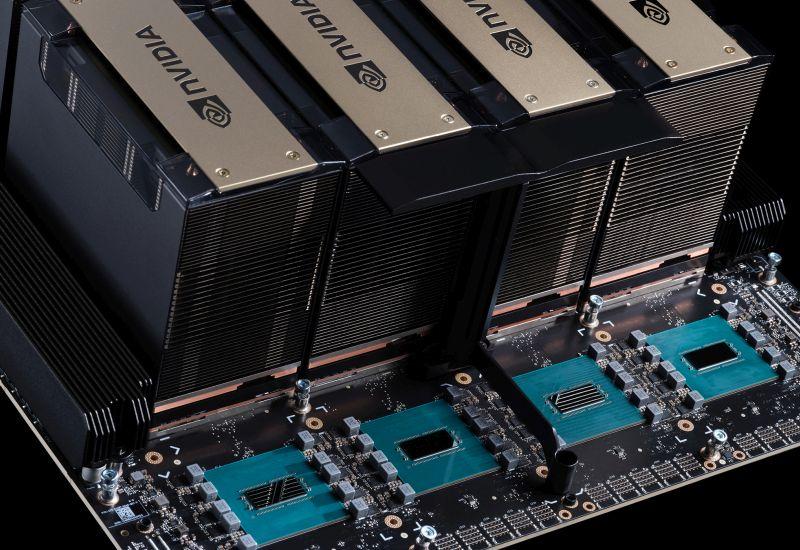 В конце прошлого года американские власти разрешили Nvidia наладить поставки в Китай ускорителей H200 с архитектурой Hopper и на днях глава компании пояснил что закупки на этом направлении начнутся без громких официальных заявлений Издание The Information выяснило что власти КНР запретили некоторым местным разработчикам закупать H200 и потребовали отменить заказы Принцип запрещаешь предлагай в данном случае сработает таким образом что китайским разработчикам будет предложено приобретать ускорители отечественного происхождения Точные условия приобретения ускорителей Nvidia для китайского рынка пока не сформулированы местными властями но пока они пытаются предотвратить формирование крупных запасов H200 прежде чем правила будут установлены окончательно Глава Nvidia на этой неделе заявил что спрос на H200 со стороны китайских заказчиков довольно высок но лучше ориентироваться на количество закупаемых ускорителей чем на какие либо заявления китайских чиновников Непосредственно оформление экспортных лицензий которые позволят Nvidia наладить поставки ускорителей H200 в Китай пока не завершено Глава компании также выразил уверенность что в определённый момент в Китай смогут попасть и более совершенные ускорители с архитектурой Blackwell и Rubin если для этого будут созданы подходящие условия Telegram Дзен MAX