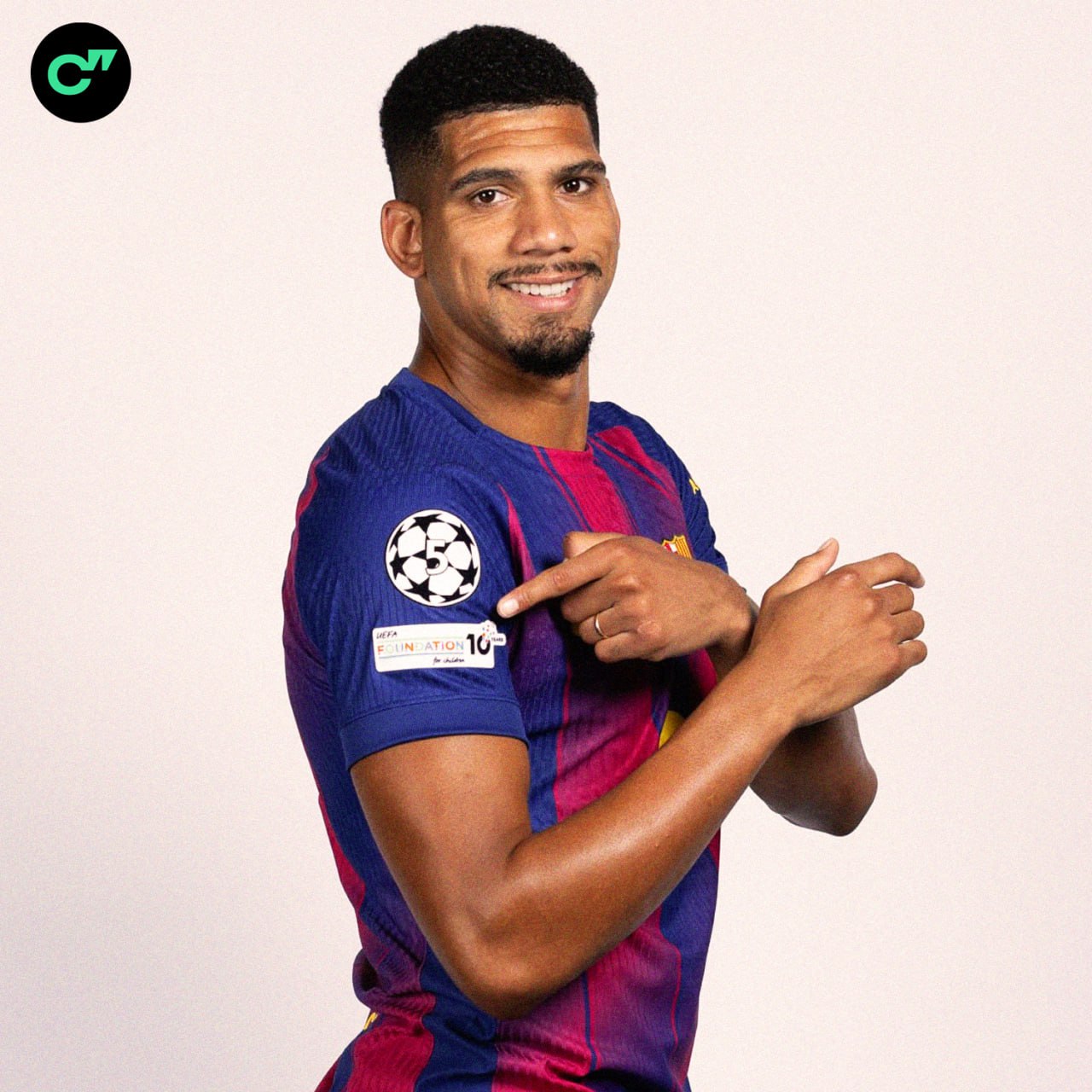 У Араухо кишечная инфекция защитник Барсы не сыграет с Алавесом Ранее сообщалось что уругваец очень переживает из за своего удаления в матче с Челси и впал в депрессию   Смотрите статистику Араухо в приложении ГОЛ