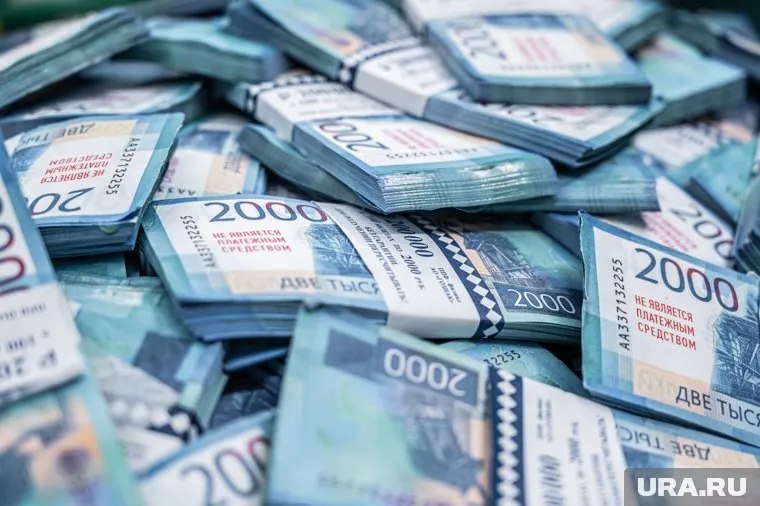 Школьники будут получать почти 90 тысяч в месяц за летнюю подработку в Салехарде Подростки Салехарда смогут зарабатывать 87 838 рублей в месяц, подрабатывая в летние каникулы. Условие получения такой зарплаты — полностью отработанный месяц. Годом ранее месячная заработная плата подростков составляла 75 320 рублей.