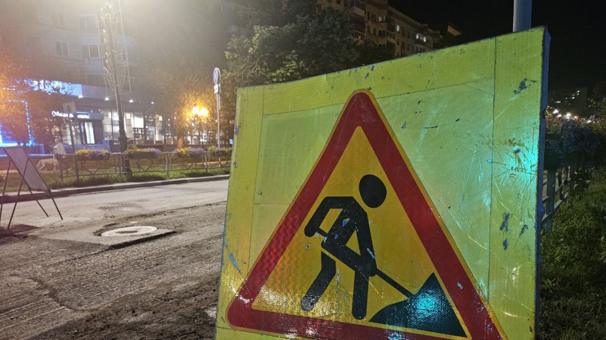 В Самаре перекроют Московское шоссе с 3 по 6 октября В областной столице перекроют одну из главных дорожных артерий города По Московскому шоссе будет ограничено движение с вечера пятницы до утра понедельника Движение всех видов транспортных средств на участке перед кольцом на Луначарского ориентир ТЦ Вертикаль будет перекрыто Подробности читайте на нашем сайте ГТРК Самара MAX lВК lОК lСАЙТ