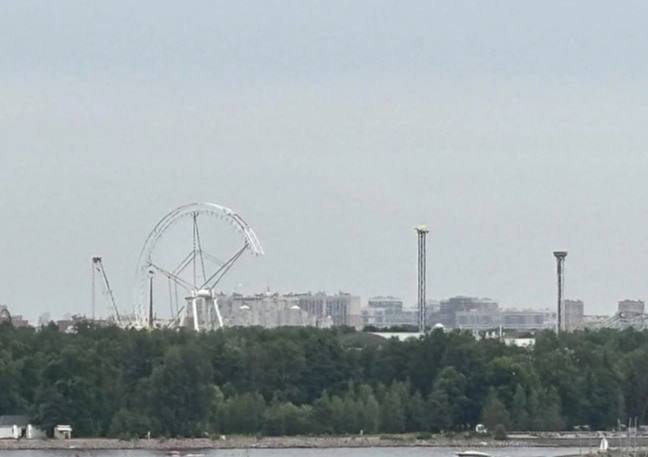 Новое 70-метровое колесо обозрения строят на «Диво-острове» Оно заработает уже в этом году. Существующее колесо пониже – 60 метров, его демонтируют и продадут после запуска нового