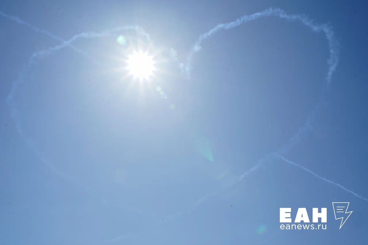 Челябинск установил температурный рекорд В городе 2025 год стал самым теплым за всю историю метеорологических наблюдений Годовая температура составила 5 6 градуса что на 0 1 выше предыдущего рекордсмена 2020 го сообщил гидрометцентр Отклонения от температурной нормы фиксировались весь год за исключением июля который стал был холоднее других таких месяцев почти на 1 градус Если и дальше сравнивать 2025 й с предыдущим рекордсменом 2020 м то второй был беднее на осадки В прошлом году в Челябинске выпало на 83 мм больше среднемноголетней нормы Подписаться на канал ЕАН Челябинск