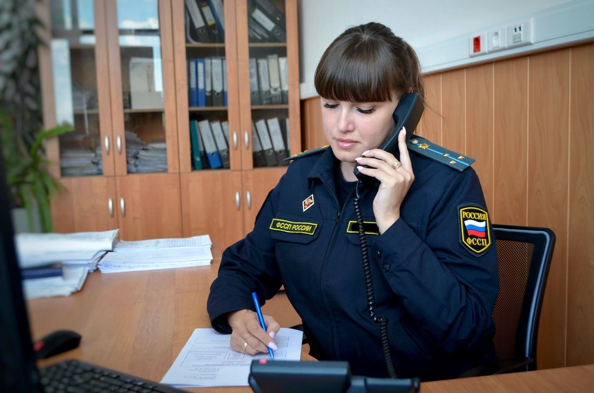 В Ивановской области сестра погибшей должницы погасила её долг ради наследства Исполнительное производство было возбуждено в отношении 48-летней местной жительницы, задолжавшей банку 150 000 рублей. После её гибели в прошлом году родственники узнали о долге, но, несмотря на наличие двух домов и земельных участков, наследство принимать не спешили. ↗ Прислать новость Подписаться