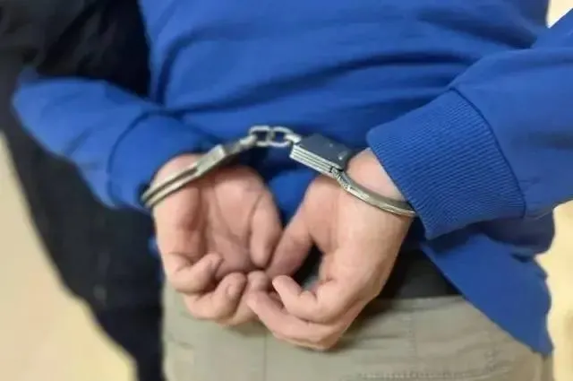 В региональном главке МВД 18 апреля сообщили о результатах очередного этапа оперативно профилактического мероприятия Розыск который проходил на территории области с 15 по 16 апреля 2026 года Всего за два дня правоохранители разыскали 112 человек Из них 94 находились в федеральном розыске В рамках укрепления международного сотрудничества полицейские задержали гражданина Чехии объявленного в международный розыск и уроженца Таджикистана который скрывался от межгосударственного правосудия Также были найдены 42 человека ранее числившихся пропавшими без вести в том числе двое несовершеннолетних Ещё 16 жителей региона удалось обнаружить на этапе предшествующем возбуждению розыскных дел chel aif ru Мы в MAX Подписаться Прислать новость