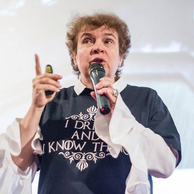 Обвинительное заключение по уголовному делу историка и педагога Тамары Эйдельман утвердили в прокуратуре Москвы Ей заочно предъявили обвинение в реабилитации нацизма и распространении фейков о ВС РФ В отношении Эйдельман заочно избрана мера пресечения в виде заключения под стражу признана иноагентом Telegram MAX Читать эксклюзив