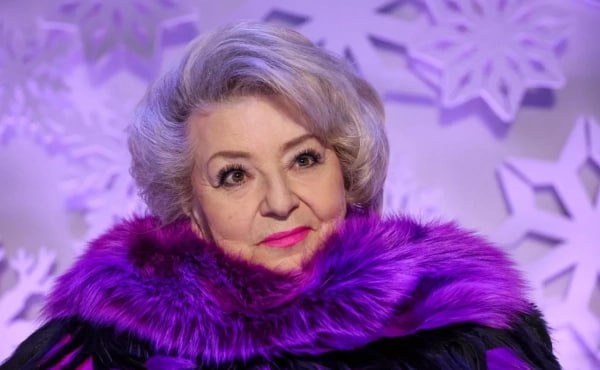 Тарасова назвала уникальным катание Гуменника Заслуженный тренер СССР Татьяна Тарасова считает уникальным катание фигуриста Петра Гуменника Об этом она заявила Спорт Экспрессу Петр прекрасно выступил он талантливый человек Я его очень люблю Он уникально катается и с каждым шагом приближает себя к победе на Олимпиаде Конечно Гуменник в отличной форме сейчас раз смог установить новый рекорд России сказала Тарасова Ранее 20 января 23 летний фигурист установил новый рекорд в короткой программе среди россиян набрав 109 05 балла на турнире памяти П С Грушмана в Санкт Петербурге Global Look Press Подписаться на РБК Спорт