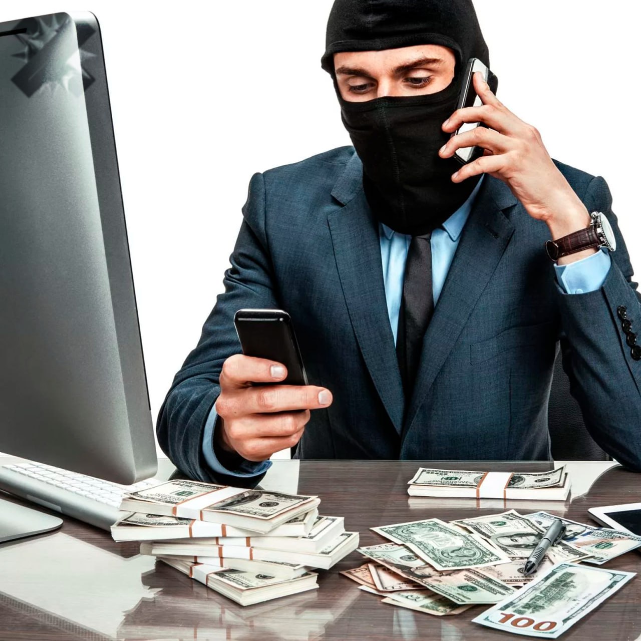 Мобильных операторов хотят обязать компенсировать ущерб жертвам мошенников В Национальном совете финансового рынка предложили дать россиянам право требовать возмещения финансовых потерь у операторов связи если те не обеспечили достаточную защиту своих абонентов Сейчас ответственность операторов ограничена только деньгами снятыми с баланса телефона тогда как мошенники чаще всего крадут средства с банковских счетов   полностью поддерживаю попахивает новым скамом НМШ