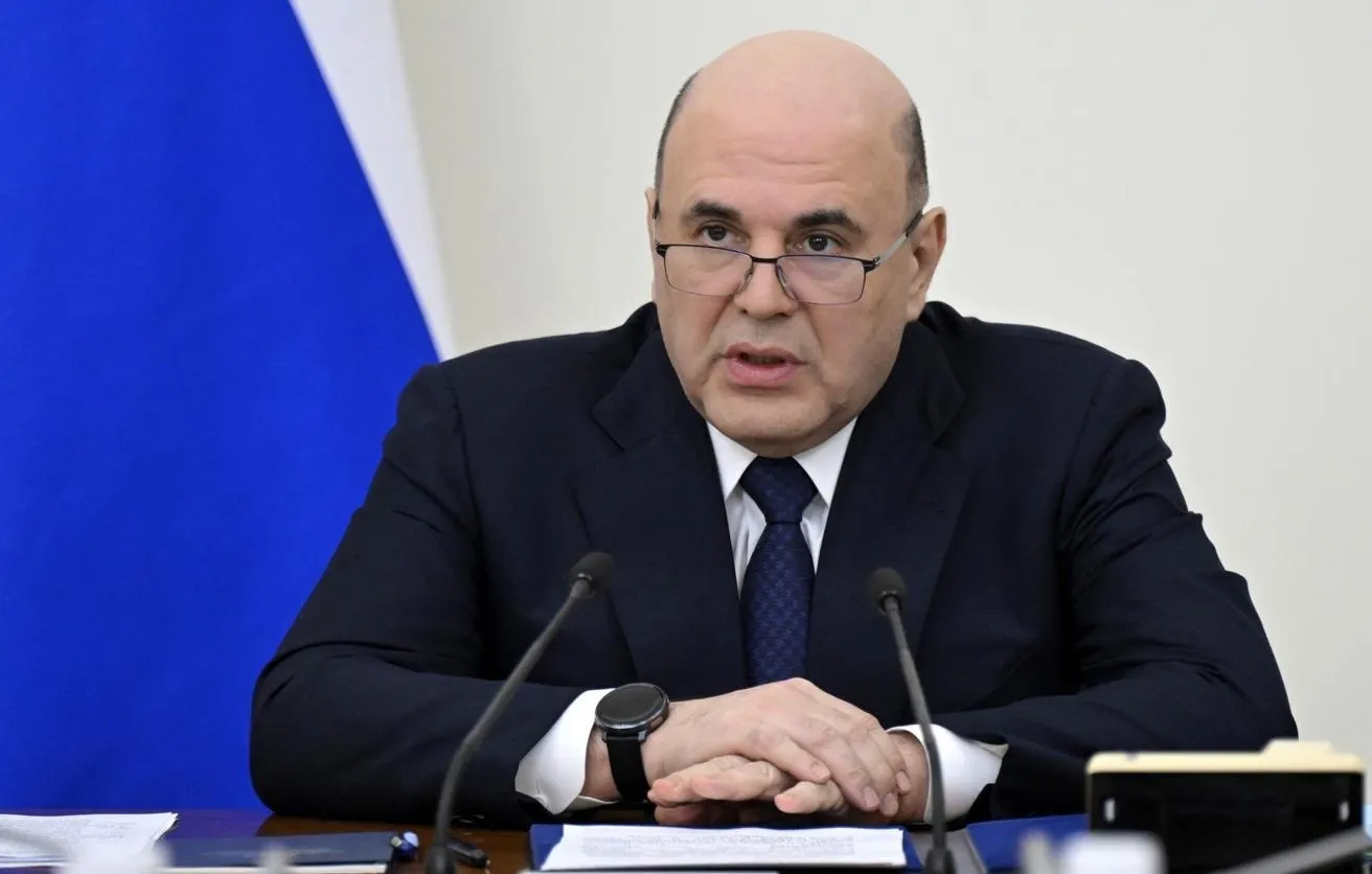 Премьер министр РФ Михаил Мишустин подписал распоряжение о продаже ООО Газовые технологии долей в компаниях ООО Ачим девелопмент ООО Ачимгаз и ООО Ачим сбыт которые ранее принадлежали германской Wintershall Как говорится в опубликованном постановлении правительства на основании заявки Газовых технологий от 23 марта текущего года и оценки долей в указанных обществах подлежат продаже 25 01 Ачим девелопмент по цене 2 8 млрд рублей 50 Ачимгаза за 4 7 млрд рублей 9 Ачим сбыта по цене 100 млн рублей Подписывайтесь на Бердянск Актуально Всегда актуальные новости