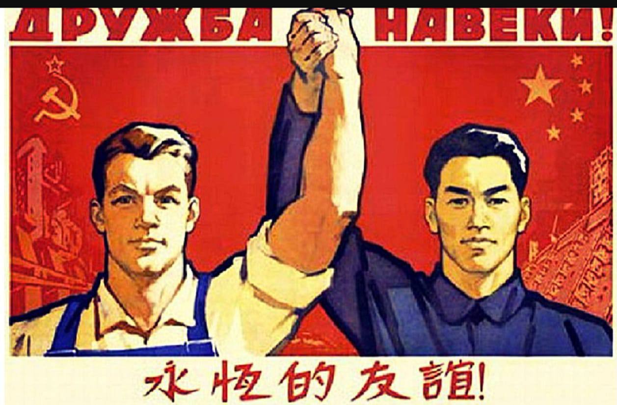 В Китае для удобства российских туристов необходимо принимать оплату картами Мир и через Систему быстрых платежей считает сопредседатель Российско китайского комитета дружбы Борис Титов Соответственно в РФ для путешественников из КНР нужно запустить китайские сервисы AliPay и WeChat Pay Чтобы поездки россиян в Китай а китайских туристов в Россию были по настоящему удобными надо облегчить платежи заявил Титов во Владивостоке на заседании комитета По его мнению интеграция сервисов способствует бурному росту турпотока в обе стороны