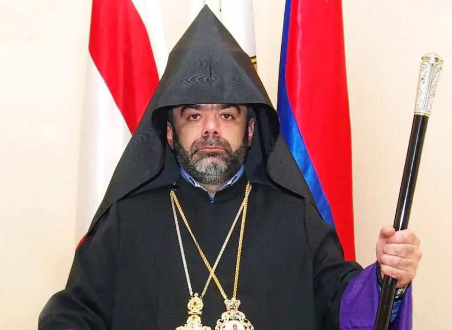 Власти Армении занимаются циничной пропагандой в соцсетях: глава Грузинской епархии ААЦ о нападках на Католикоса всех армян  Они доказывают это ежедневными постами, ни государственный статус, ни ответственность, ни репутация страны их не отрезвляют, написал епископ Киракос Давтян.  Священнослужитель напомнил, что Верховный Патриарх — это духовный вождь нации, а также призвал верующих быть бдительными и не поддаваться провокациям.     — тут говорят как есть, а не как выгодно!