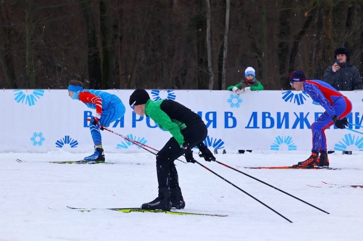 В Орле прошла Лыжня России   newsorel ru fn 1803315 html Более 1000 орловцев вышли на лыжню в Медведевском лесу Победители получили награды из рук вице губернатора Кто оказался сильнейшим на 10 километровой дистанции и что ещё было на финише Подробности в материале   Прислать новость Подписаться   Мы в MAX