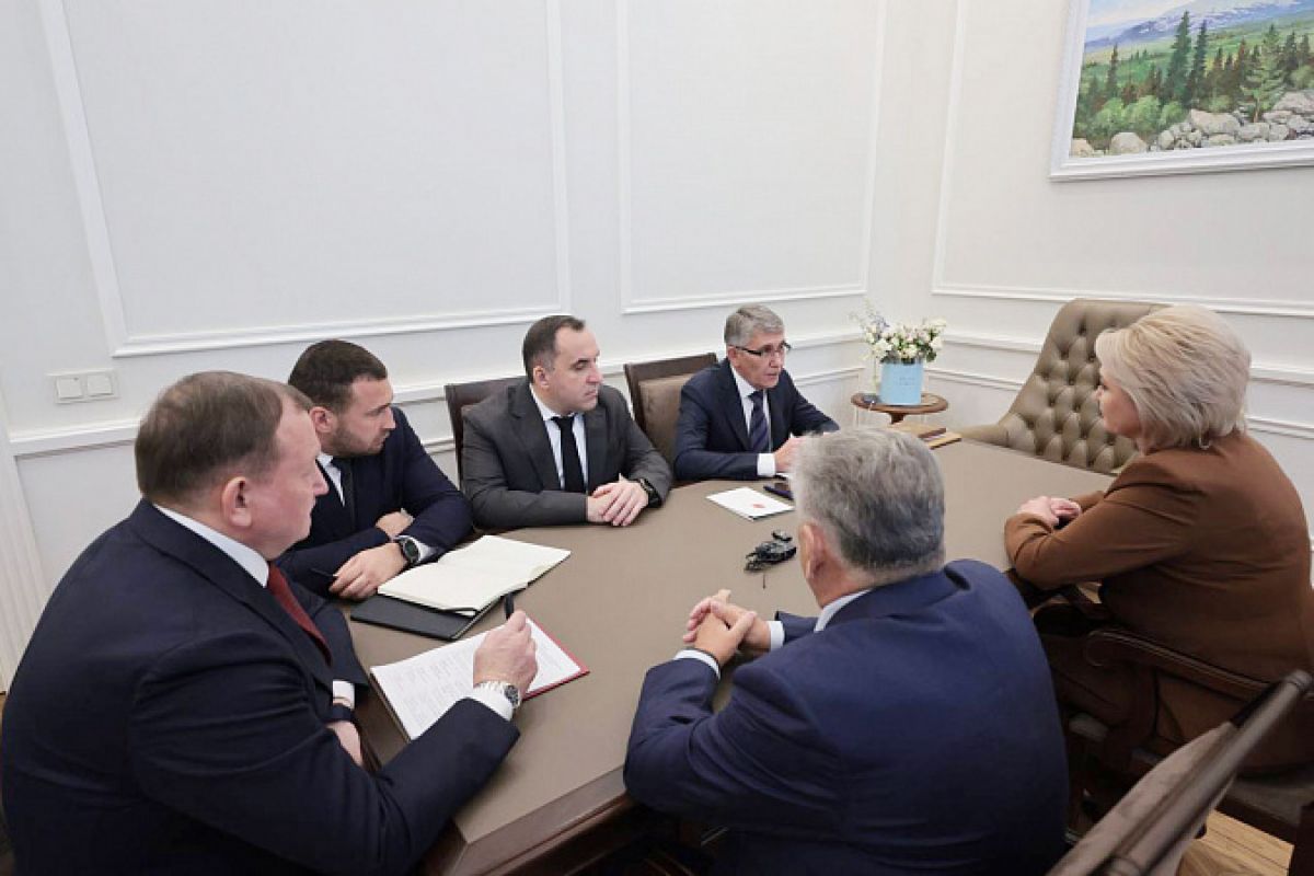 Дмитрий Миляев представил в Совете Федерации достижения Тульской области в сфере науки образования и культуры   newstula ru fn 1741408 html 20 октября в Москве Губернатор Дмитрий Миляев принял участие в расширенном заседании Комитета Совета Федерации по науке образованию и культуре С 20 по 22 октября в Совете Федерации проходят Дни Тульской области Губернатор рассказал о развитии в Тульской области инфраструктуры в сфере науки образования и культуры   Прислать новость Подписаться