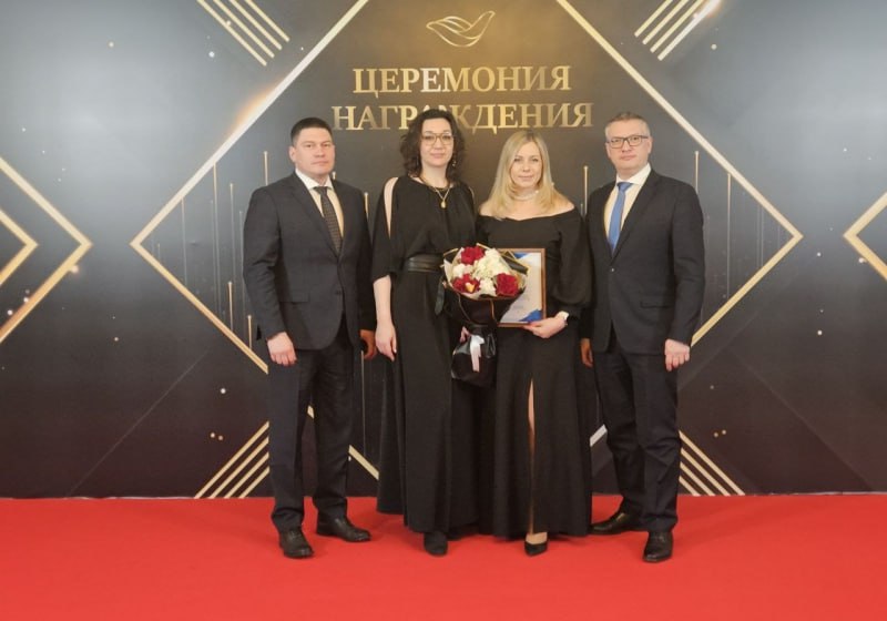 Центр поддержки экспорта Омской области вошёл в ТОП 10 в России По итогам 2025 года Центр поддержки экспорта Омской области вошёл в десятку лучших региональных ЦПЭ страны Итоги работы подвели на всероссийской конференции Сделано в России Выбирают в мире в Казани О достижении сообщил губернатор Виталий Хоценко По его словам ключевая задача Центра продвижение качественной омской продукции на зарубежные рынки и повышение её узнаваемости При поддержке Центра   География поставок омских компаний охватила 31 страну мира   В 2025 году 73 предприятия экспортировали товары и услуги 10 из них вышли на внешние рынки впервые   Всего было заключено 259 экспортных контрактов на сумму свыше 52 млн долларов США   Консультационную и организационную помощь в сфере ВЭД получили 133 субъекта МСП