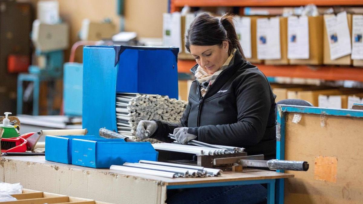 Польша заработала на украинцах в 8 раз больше, чем оказала им помощи, — Агентство ООН по делам беженцев На сегодняшний день трудоустроено 69% украинских беженцев трудоспособного возраста. Это лишь немного меньше, чем среди граждан Польши - 75%. Украинцы в Польше сформировали почти 328,6 млрд злотых $88,7 млрд ВВП в 2022-2025 годах, тогда как размер польской помощи беженцам и Украине составил 40,3 млрд злотых $10,9 млрд . Подписаться