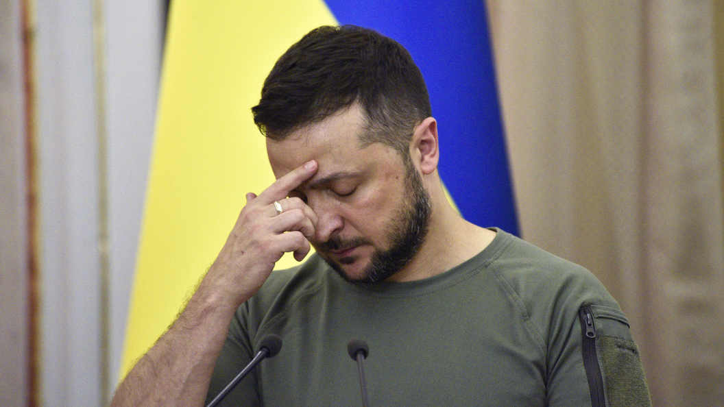 В Нидерландах раскритиковали решение позволить Зеленскому выступить в парламенте  Это противоречит вековой традиции нейтралитета законодательного органа, подчеркнул лидер «Форума за демократию» Боде.  #Нидерланды #Зеленский #выступление