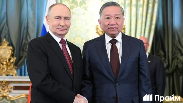Путин и генсек ЦК Компартии Вьетнама То Лам приняли совместную декларацию об основных направлениях российско-вьетнамских отношений всеобъемлющего стратегического партнерства на новом этапе, передает наш корреспондент. Заявления российского лидера в ходе встречи: Отношения стран развиваются успешно по всем направлениям; Товарооборот вырос на 20 процентов в 2024 году, это хороший показатель; Россию и Вьетнам связывает многолетняя дружба, которая началась еще во времена Великой Отечественной войны; Добровольческий контингент вьетнамских воинов-интернационалистов принимал участие и в битве за Москву; Борьба Вьетнама за независимость также укрепляла двусторонние отношения; Взаимодействие России и Вьетнама в сфере энергетики развивается активно и успешно.