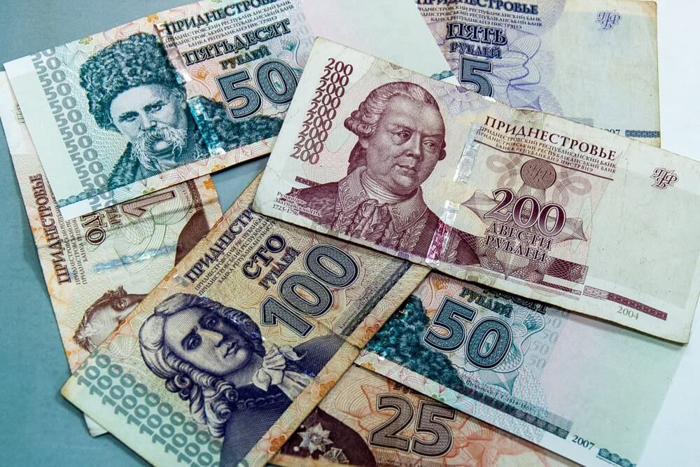 Летом педагогам могут выплатить отпускные двумя частями – законопроект рассмотрит Верховный Совет. Причина: недопоступление средств в бюджет – энергокризис привел к сокращению производства и экспорта, соответственно, сильно уменьшились налоговые поступления в госказну. В таких условиях выплата педагогам отпускных в два этапа – антикризисная мера, которая позволит снизить нагрузку на бюджет и равномерно распределить расходы на продолжительный период.
