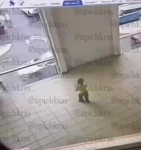 Трагедия в Новороссийске: 3-летний мальчик погиб в супермаркете, воспитательница предстанет перед судом в Краснодаре