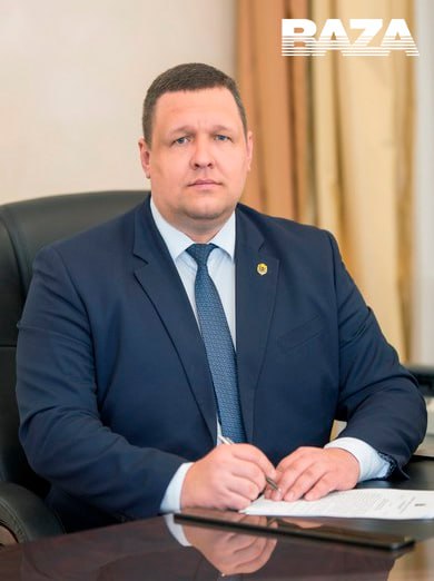 В мэрии Нефтеюганска силовики проводят обыски по данным Базы замглавы города Павла Гусенкова подозревают в содействии продаже муниципальных активов и недвижимости без аукциона по минимальной цене До назначения в администрацию города Гусенков возглавлял нефтеюганскую межрайонную прокуратуру Это BAZA bazabazon