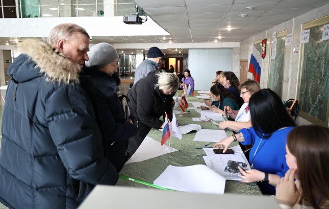На Южном Урале все избирательные участки возьмут под видеонаблюдение   В них установят 312 видеокамер и 1912 систем видеофиксации.
