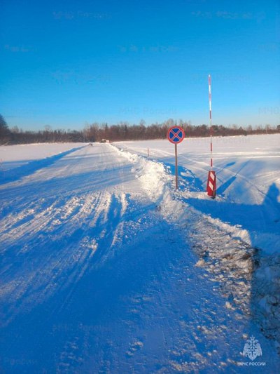 Первые ледовые переправы открыли на севере Прибайкалья. Ледовые дороги доступны в Катангском районе.