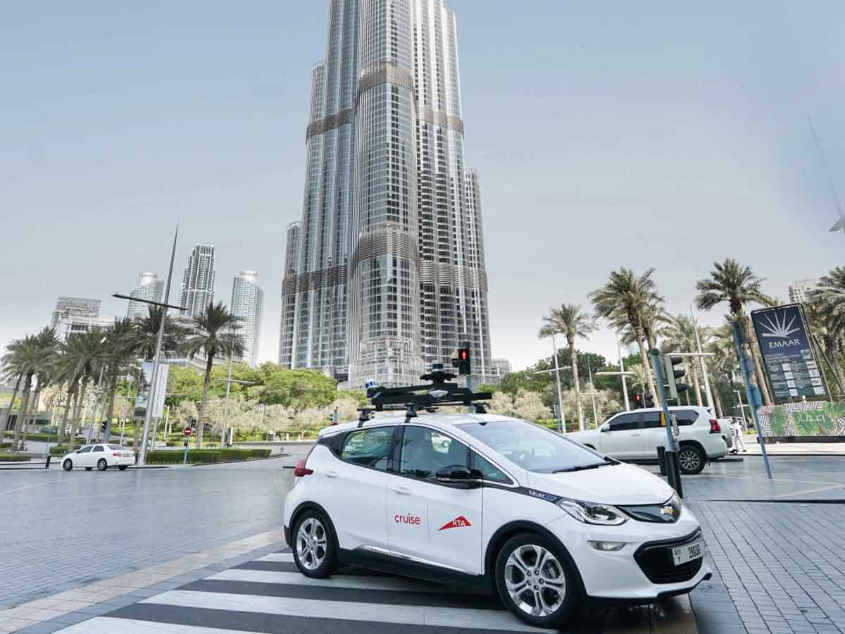 RTA к 2026 году планирует создать зону беспилотного транспорта которая охватит три района Al Jaddaf Dubai Festival City и Dubai Creek Ну а к 2030 25 транспорта в городе должно стать беспилотным sysoevfmdubai