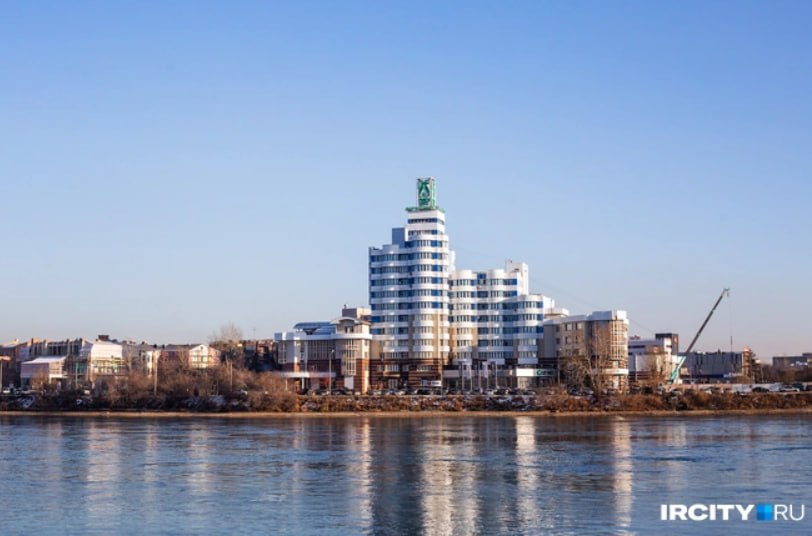 Берег Ангары укрепят за 1,5 млрд рублей В Иркутске объявили конкурс по выбору подрядчика на берегоукрепление и благоустройство Цесовской набережной. Итоги торгов подведут 7 июля. А работы нужно выполнить до конца августа 2027 года. Это, кстати, уже третья попытка найти подрядчика. Два конкурса, которые были в прошлом году, не состоялись, потому что не было участников. Держим кулачки, чтобы всё получилось?