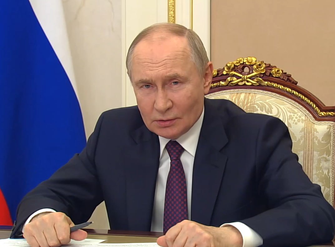 Путин поддержал идею ввести квоты для вдов участников СВО на поступление в учебные заведения.    Подписаться   Прислать новость   Читать аналитику