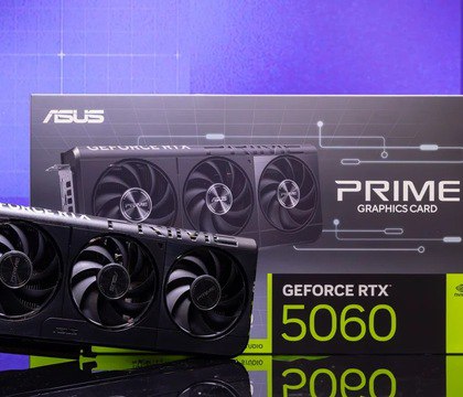 В 2025 году GeForce RTX 5060 стала самой популярной видеокартой NVIDIA на рынке Южной Кореи Danawa Данные о продажах южнокорейских ритейлеров показывают что пользователи массово переходят на новое поколение видеокарт В апреле 2025 года доля предыдущей GeForce RTX 4060 в трекинге Danawa составляла 40 48 Однако после выхода RTX 5060 ее показатели резко обвалились до 0 04