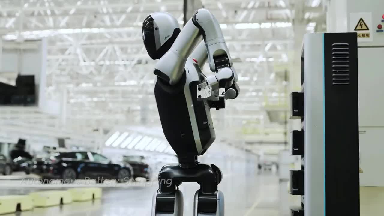 Китайская компания UBTech представила автономную систему замены батарей для роботов Walker S2