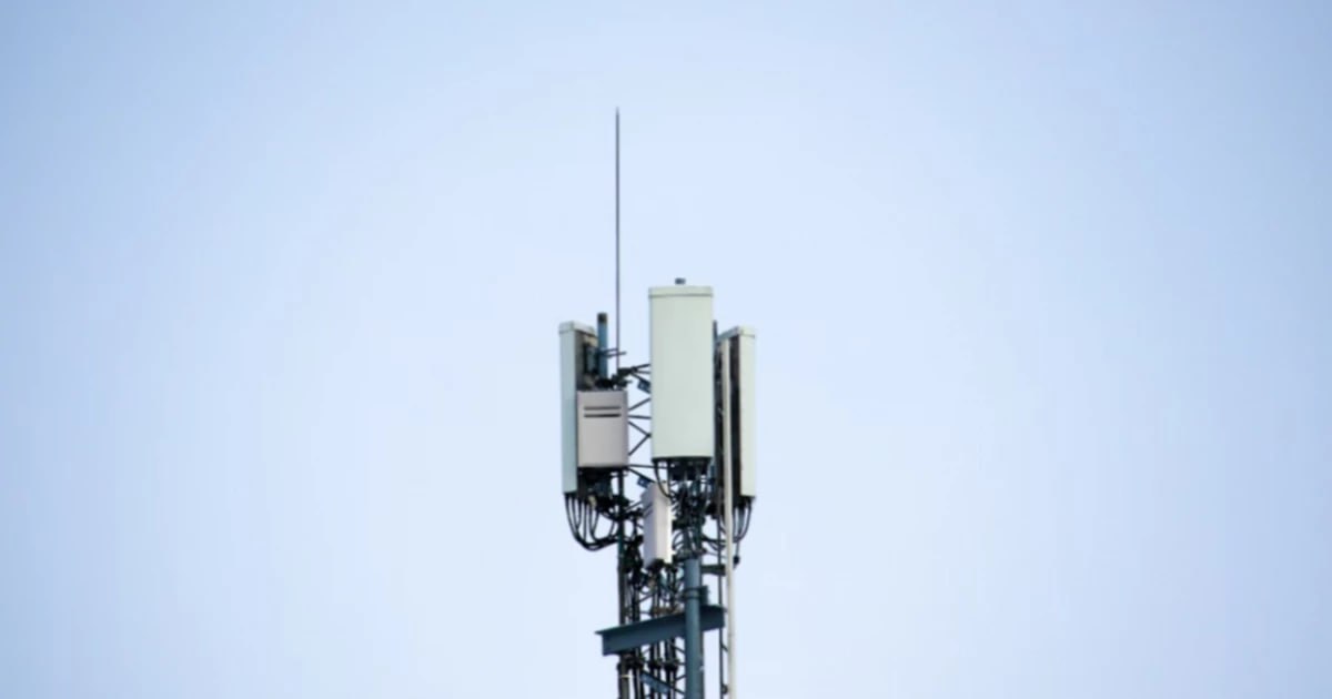 Связь 3G пропадет летом у пользователей МТС на Кубани Летом пользователей МТС Кубани окончательно отключат от сетей связи устаревшего стандарта 3G. Компания поэтапно внедряет технологию 4G. Переход на новую систему увеличит скорость передачи данных и емкость сети почти на четверть. Кроме того, будут расширены возможности пользователей по использованию технологии передачи голоса VoLTE. МТС рассчитывает отключить не менее половины станций старого образца по всей стране до конца 2025 года. Dylan Carr / unsplash /фото/видео для публикации или заказать рекламу: «Утренний Юг»