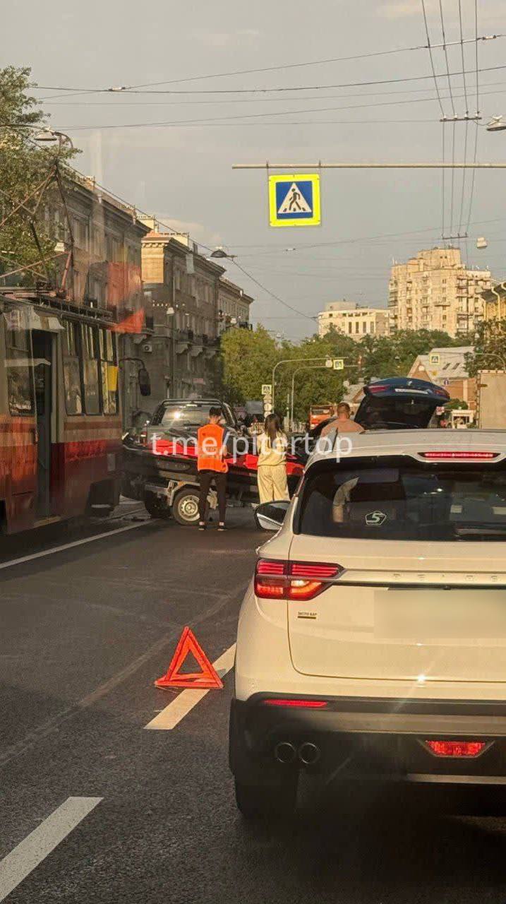 На Карельском переулке в сторону метро «Черная речка»произошло ДТП, движение затруднено, - сообщают читатели.      Подписаться   Прислать новость