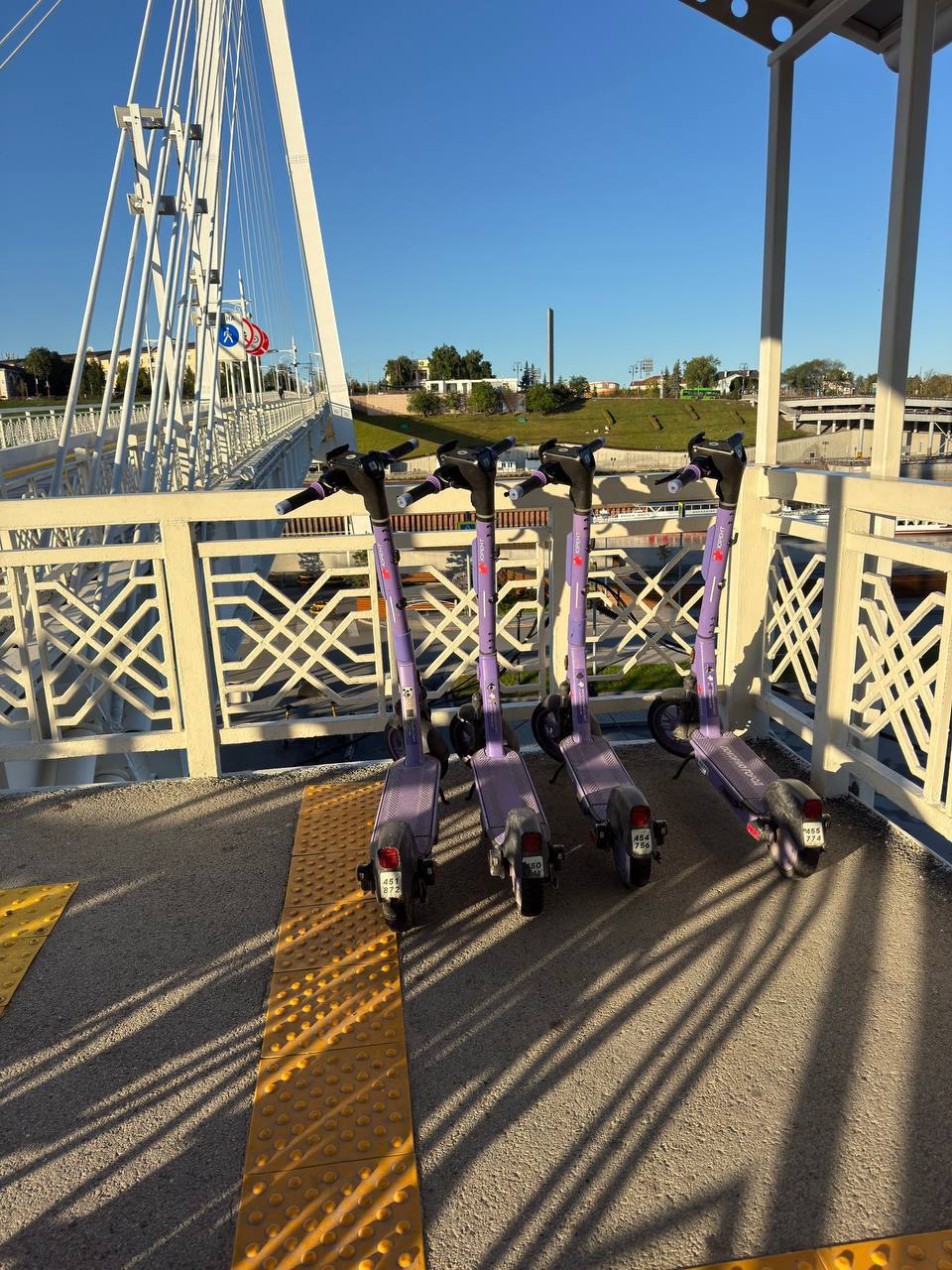 В Тюмени официально завершился сезон проката электросамокатов За это время горожане совершили более 2 миллионов поездок Подписаться Предложка Чат