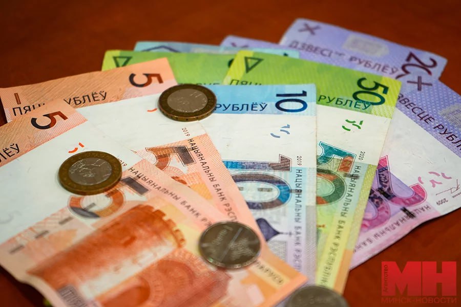 ЕАБР прогнозирует сохранение высокого роста зарплат в Беларуси. Там также отмечается, что в бюджетном секторе оплата труда в реальном выражении увеличилась по отношению к предыдущему году на 11,3 %. «Минск-Новости» MINSKNEWS.BY Telegram Viber FB VK Inst TikTok YouTube